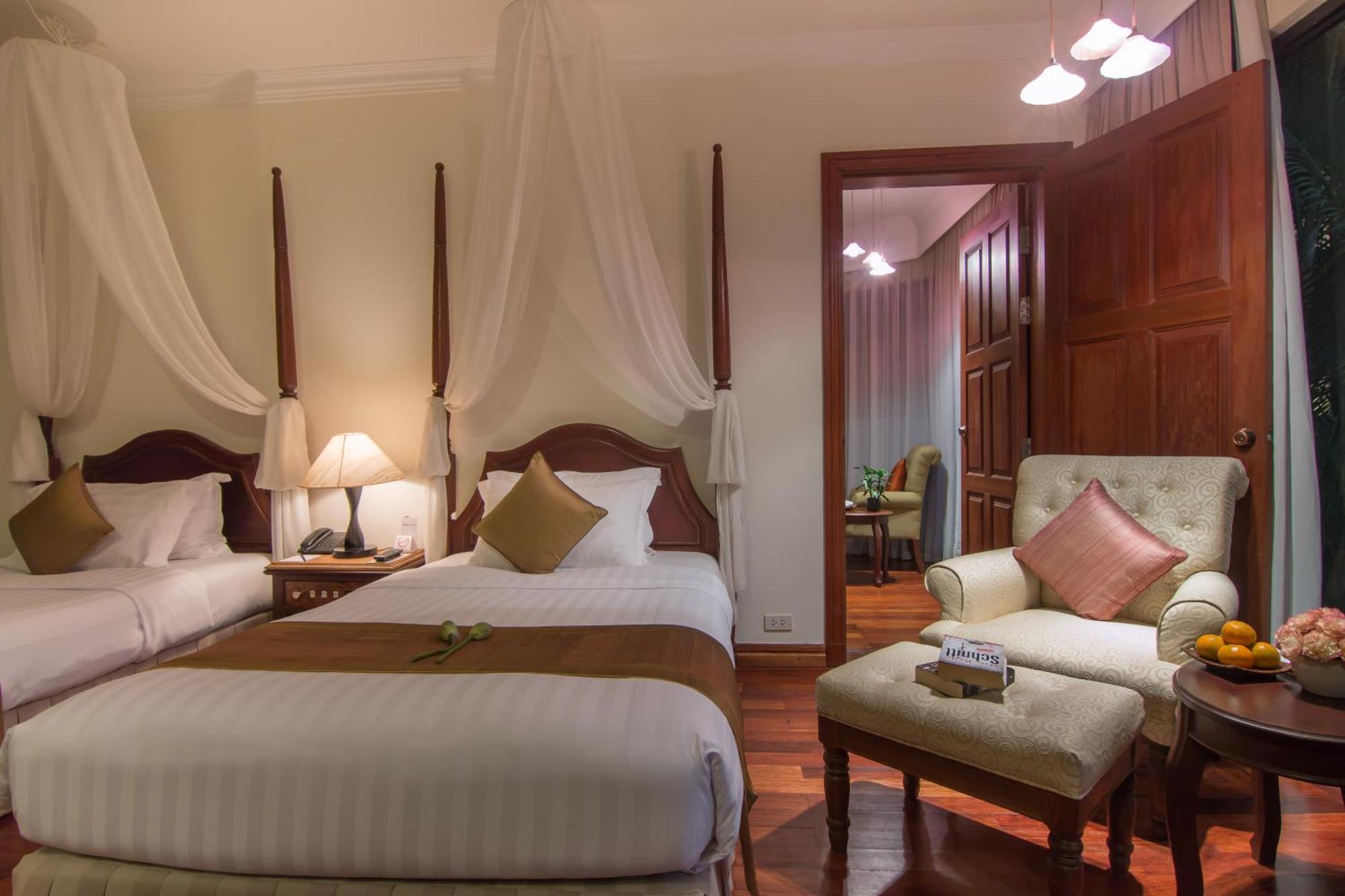 Palace Residence & Villa Siem Reap Exterior photo