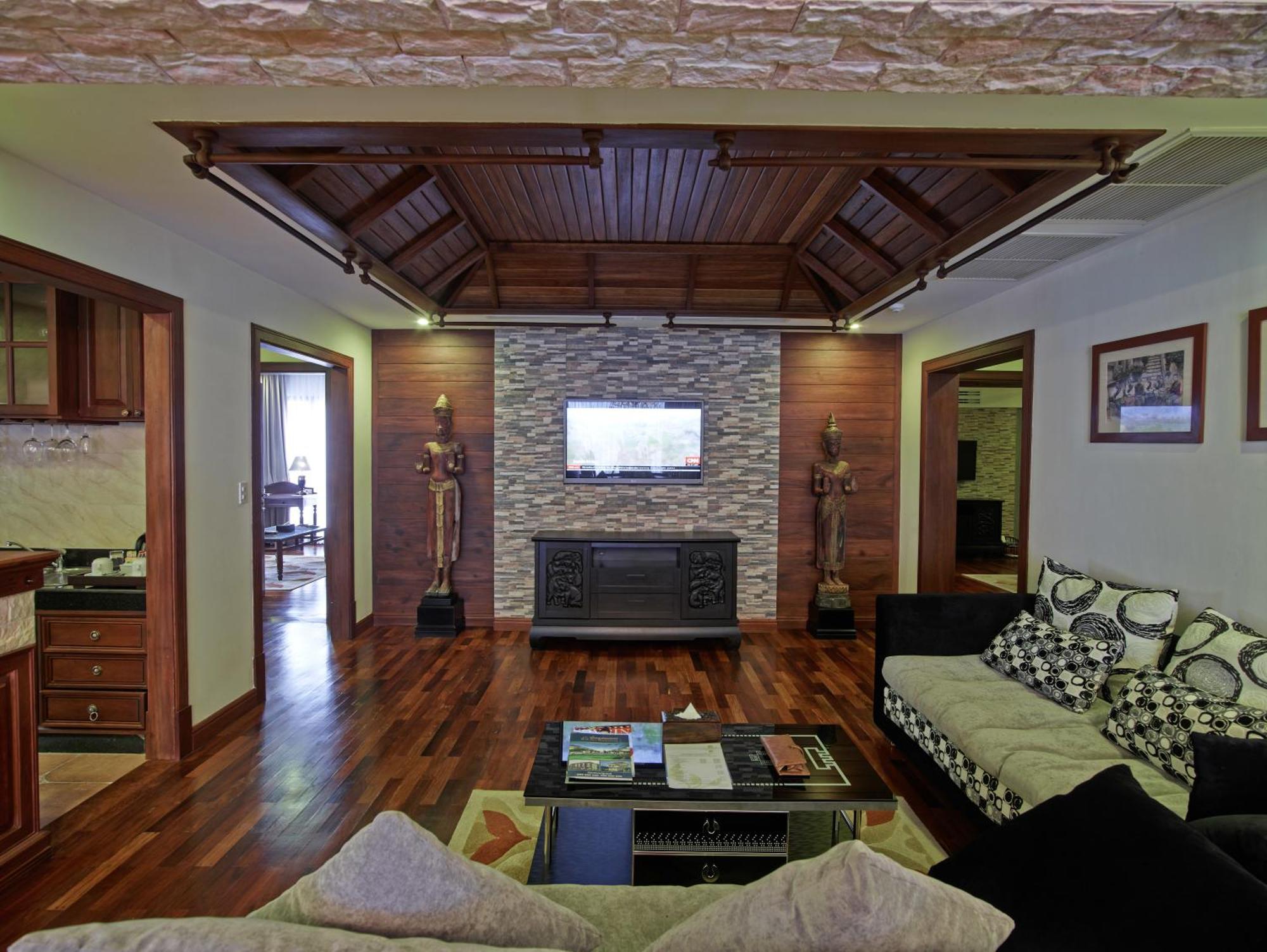 Palace Residence & Villa Siem Reap Room photo